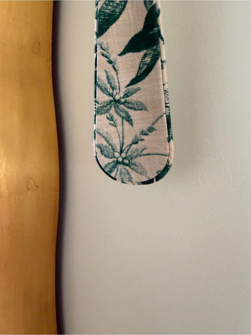 Green Floral Shoe Horn - Picture 10 of 13
